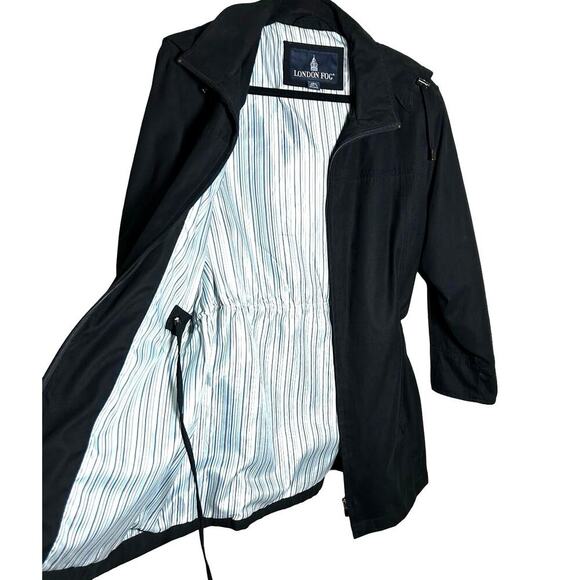 London Fog Women’s Water Resistant Hooded Raincoat Black Size Large - Picture 8 of 9